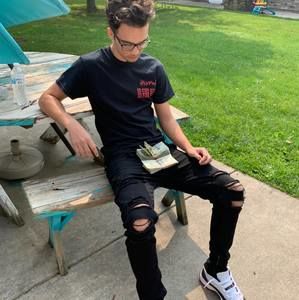 Meet your Posher, Isiah